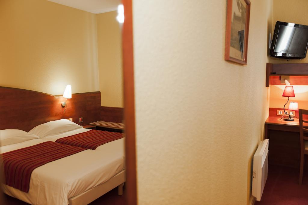 Armony Hotel Bourg-Achard Ngoại thất bức ảnh
