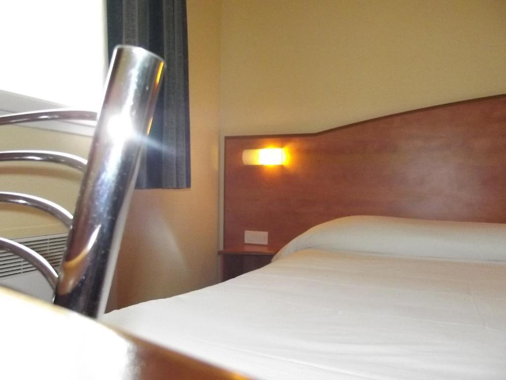 Armony Hotel Bourg-Achard Phòng bức ảnh