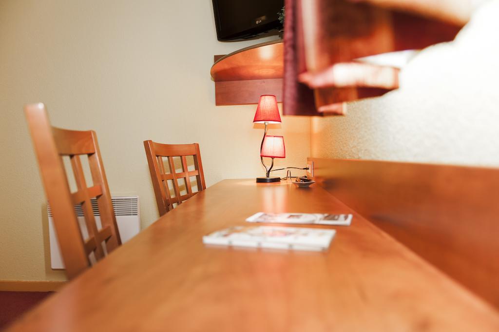 Armony Hotel Bourg-Achard Ngoại thất bức ảnh