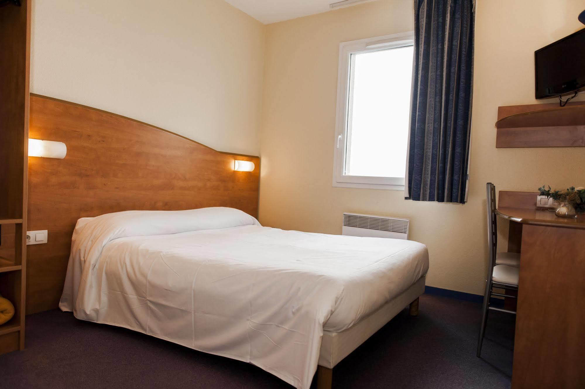 Armony Hotel Bourg-Achard Ngoại thất bức ảnh